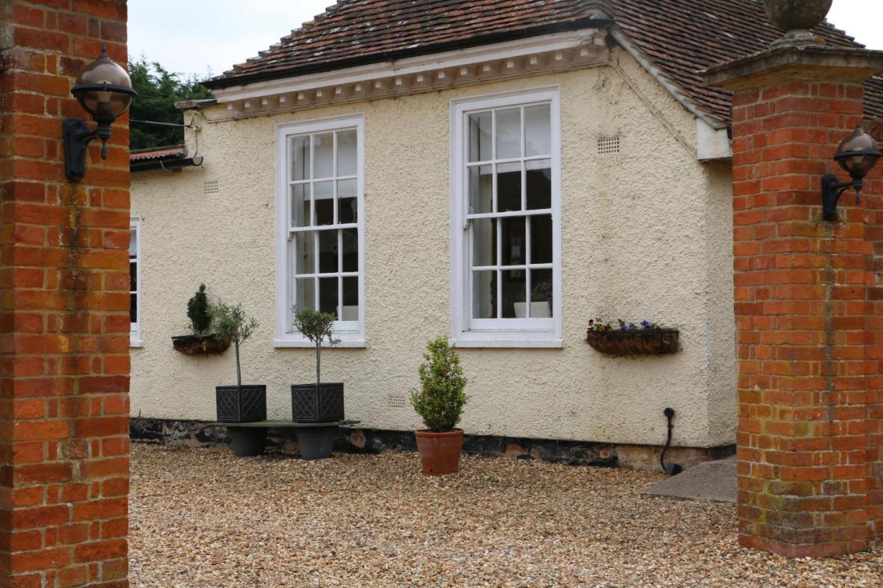 Prince Hill Cottages Worton  エクステリア 写真