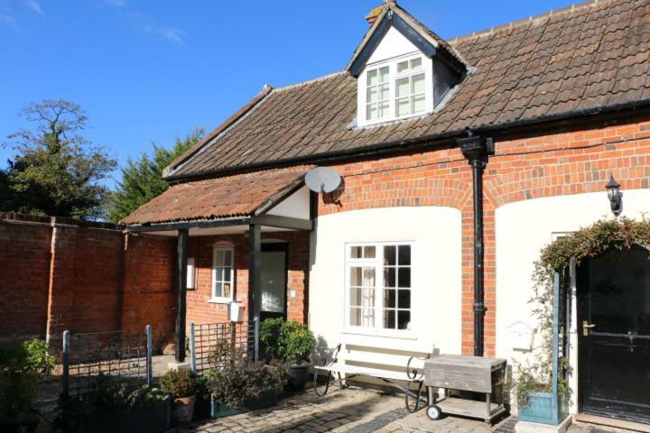 Prince Hill Cottages Worton  エクステリア 写真