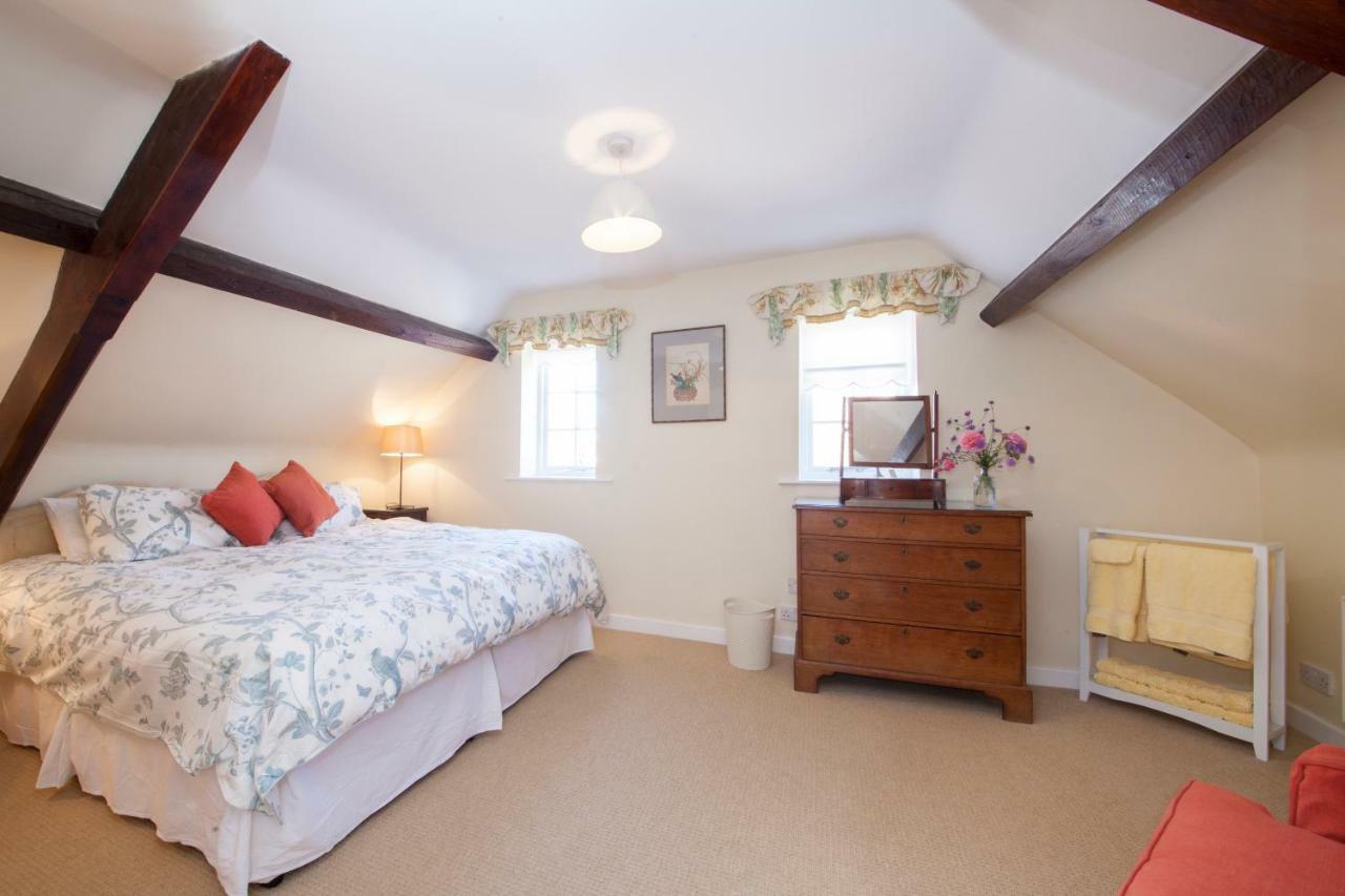 Prince Hill Cottages Worton  エクステリア 写真