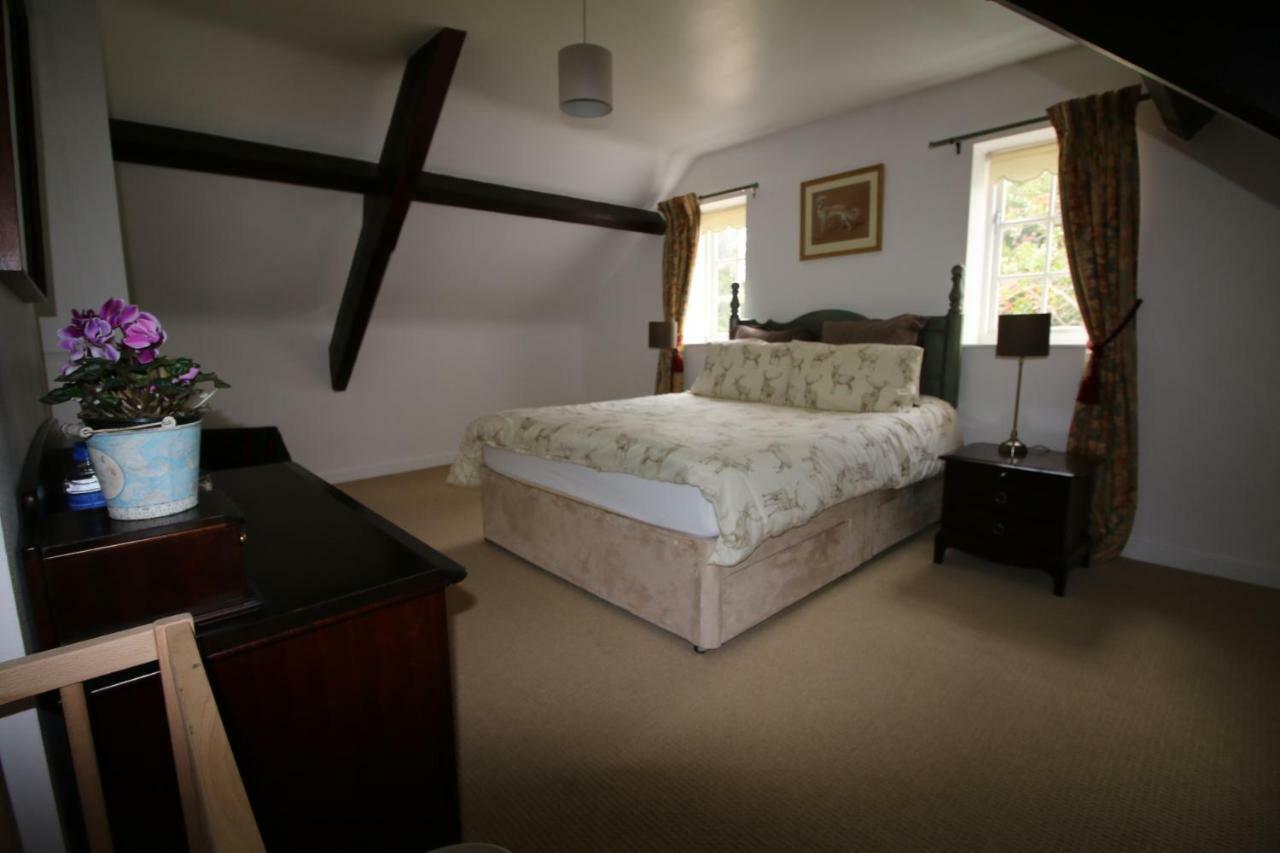 Prince Hill Cottages Worton  エクステリア 写真