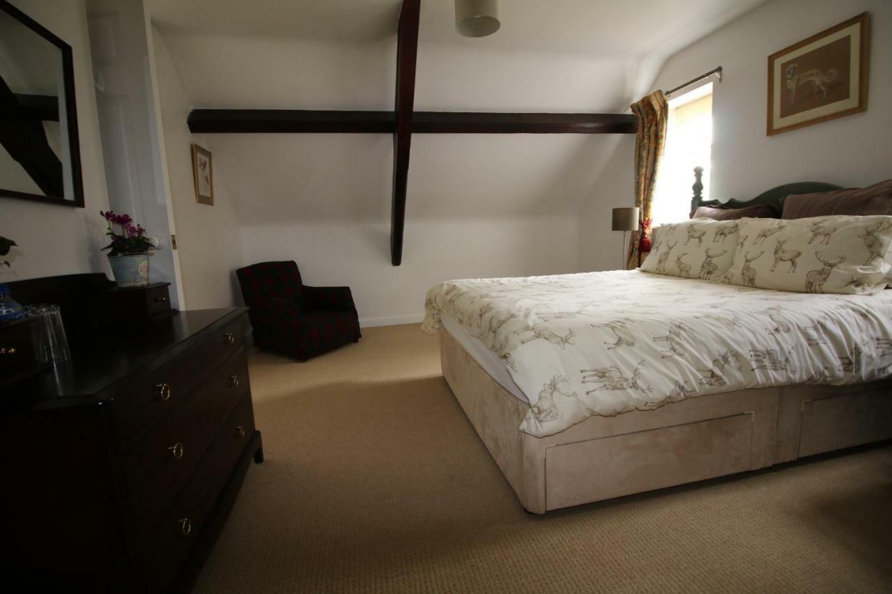 Prince Hill Cottages Worton  エクステリア 写真